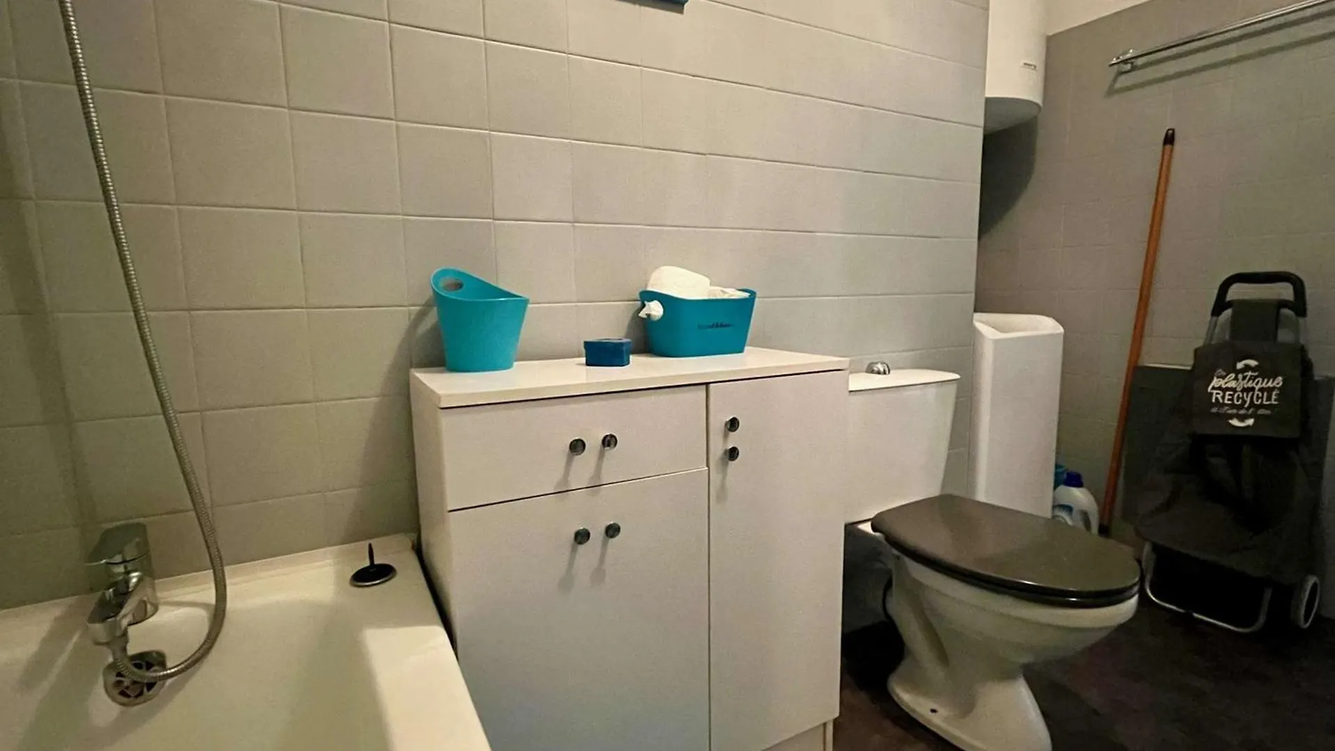 Appartement Climatise, 2 Pieces Avec Terrasse, Parking Prive, Proche Plage Et Commerces - Fr-1-226B-178 Кавалер-сюр-Мер 0*,