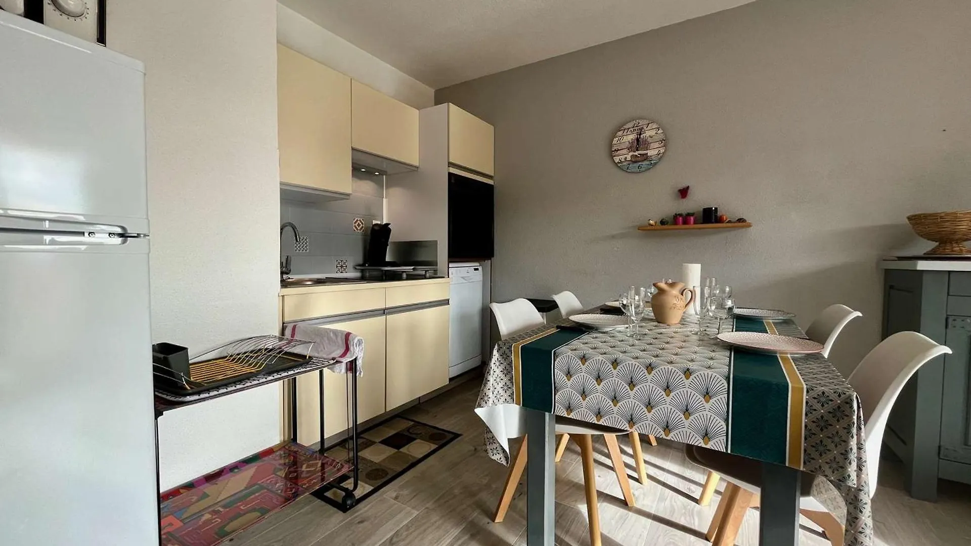 Апартаменты Appartement Climatise, 2 Pieces Avec Terrasse, Parking Prive, Proche Plage Et Commerces - Fr-1-226B-178 Кавалер-сюр-Мер