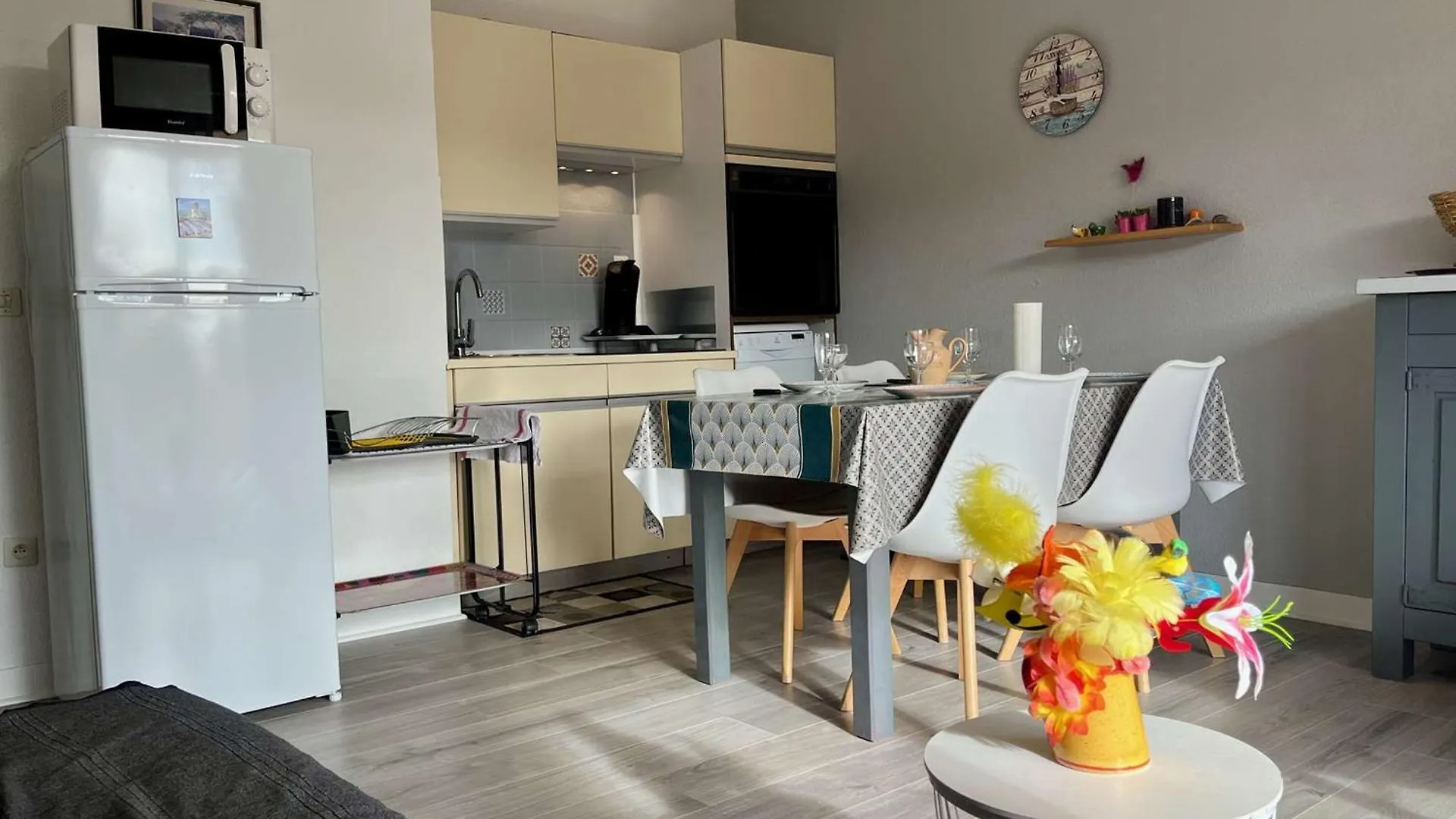 Апартаменты Appartement Climatise, 2 Pieces Avec Terrasse, Parking Prive, Proche Plage Et Commerces - Fr-1-226B-178 Кавалер-сюр-Мер Франция